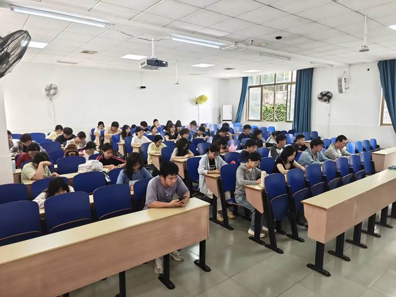 图示, 示意图
中度可信度描述已自动生成:ver1